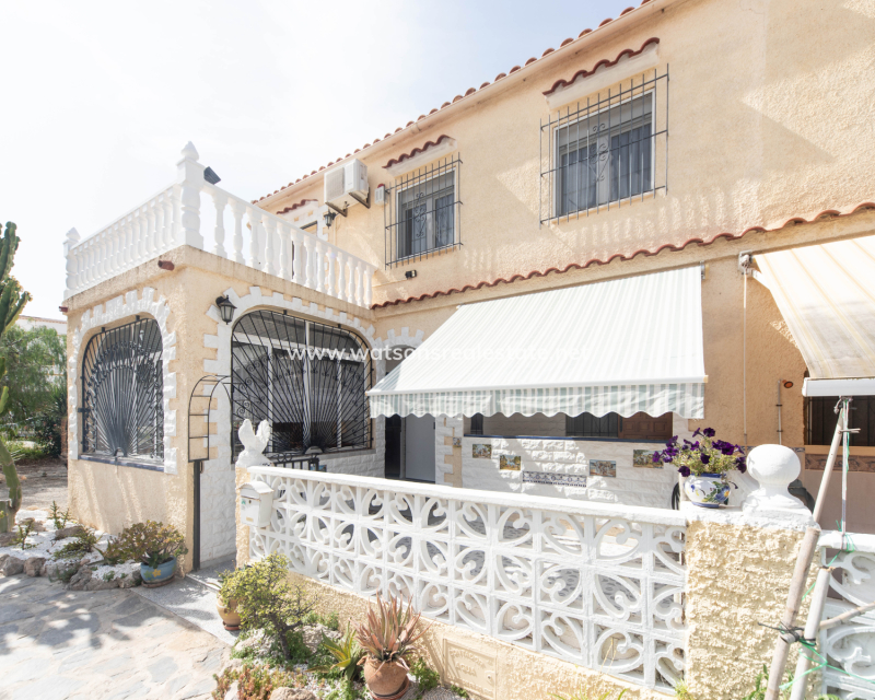Resale - Reihenhaus - Urb. La Marina