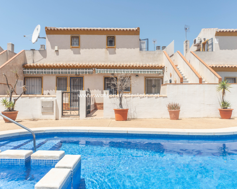 Resale - Reihenhaus - Urb. La Marina