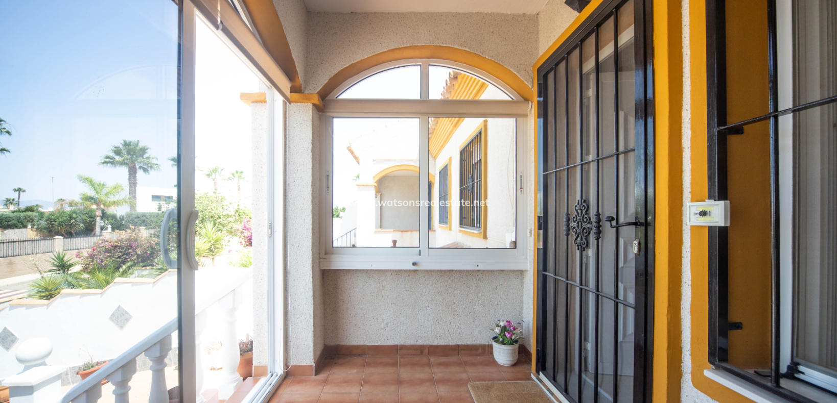 Resale - Reihenhaus - Urb. La Marina