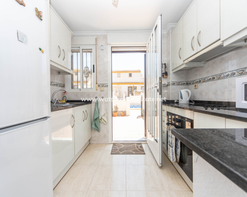 Resale - Reihenhaus - Urb. La Marina