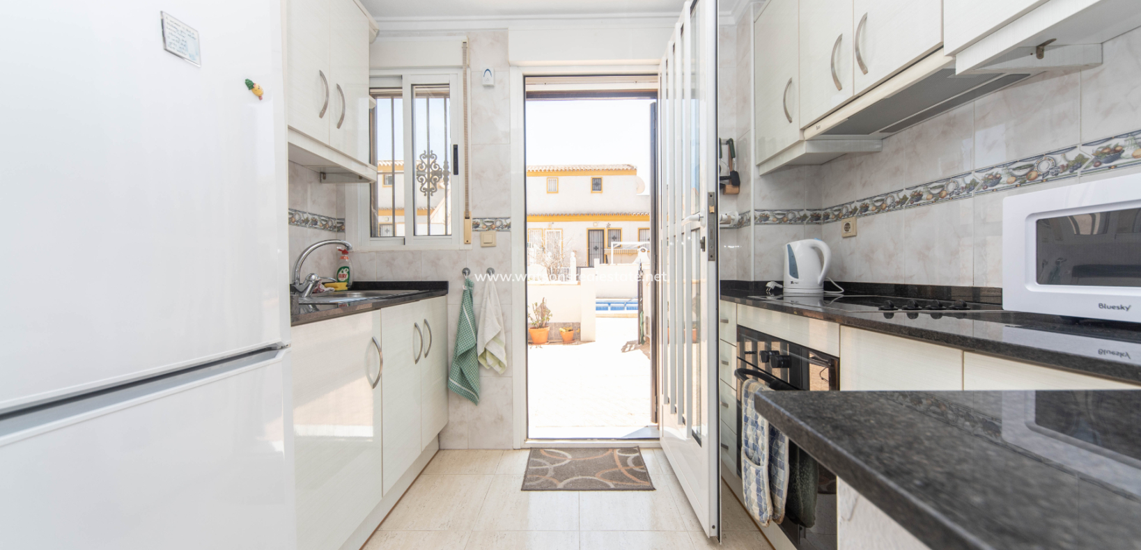 Resale - Reihenhaus - Urb. La Marina