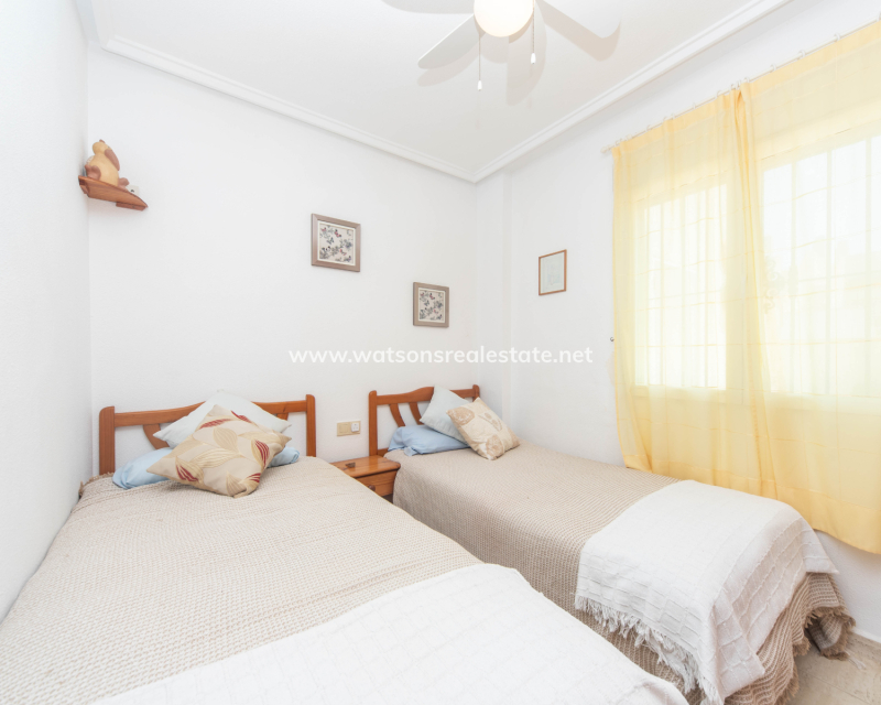 Resale - Reihenhaus - Urb. La Marina