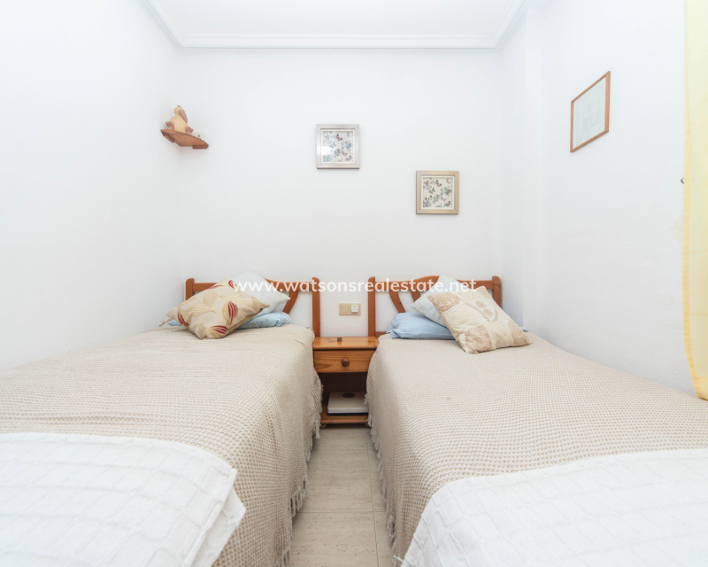 Resale - Reihenhaus - Urb. La Marina