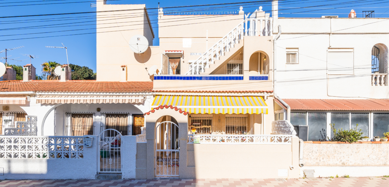 Resale - Reihenhaus - Urb. La Marina