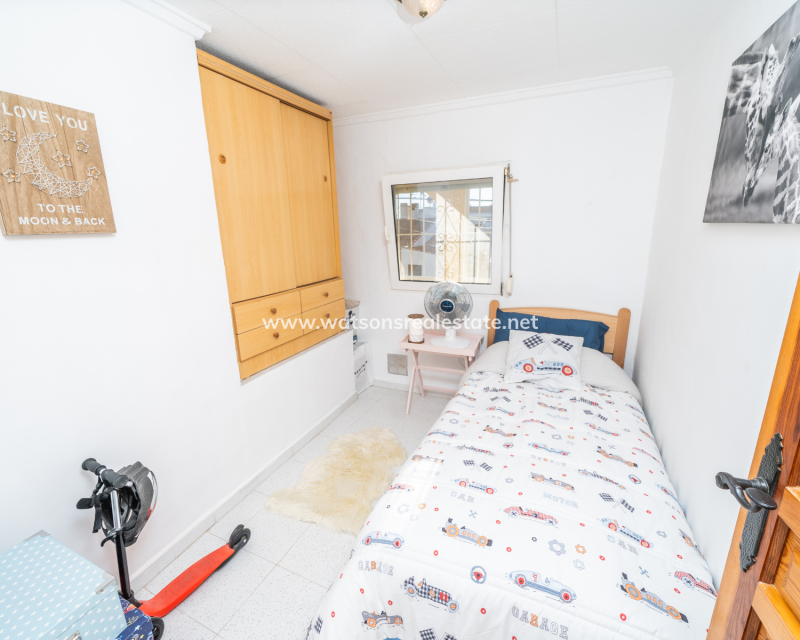 Resale - Reihenhaus - Urb. La Marina