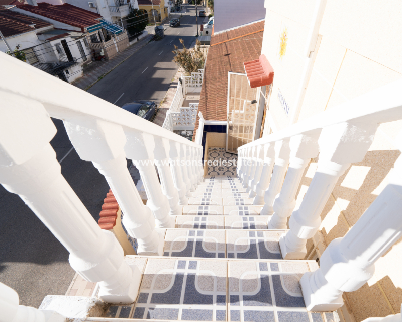 Resale - Reihenhaus - Urb. La Marina