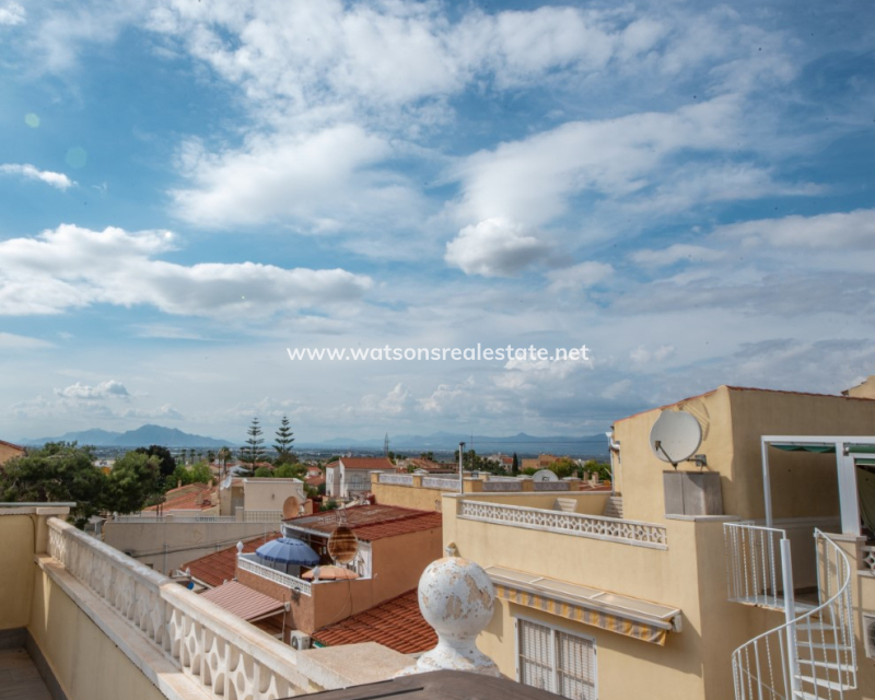 Resale - Reihenhaus - Urb. La Marina