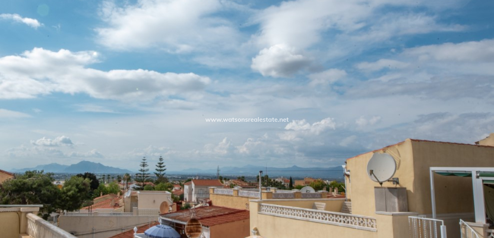 Resale - Reihenhaus - Urb. La Marina