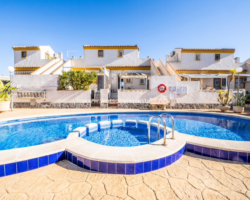 Resale - Reihenhaus - Urb. La Marina