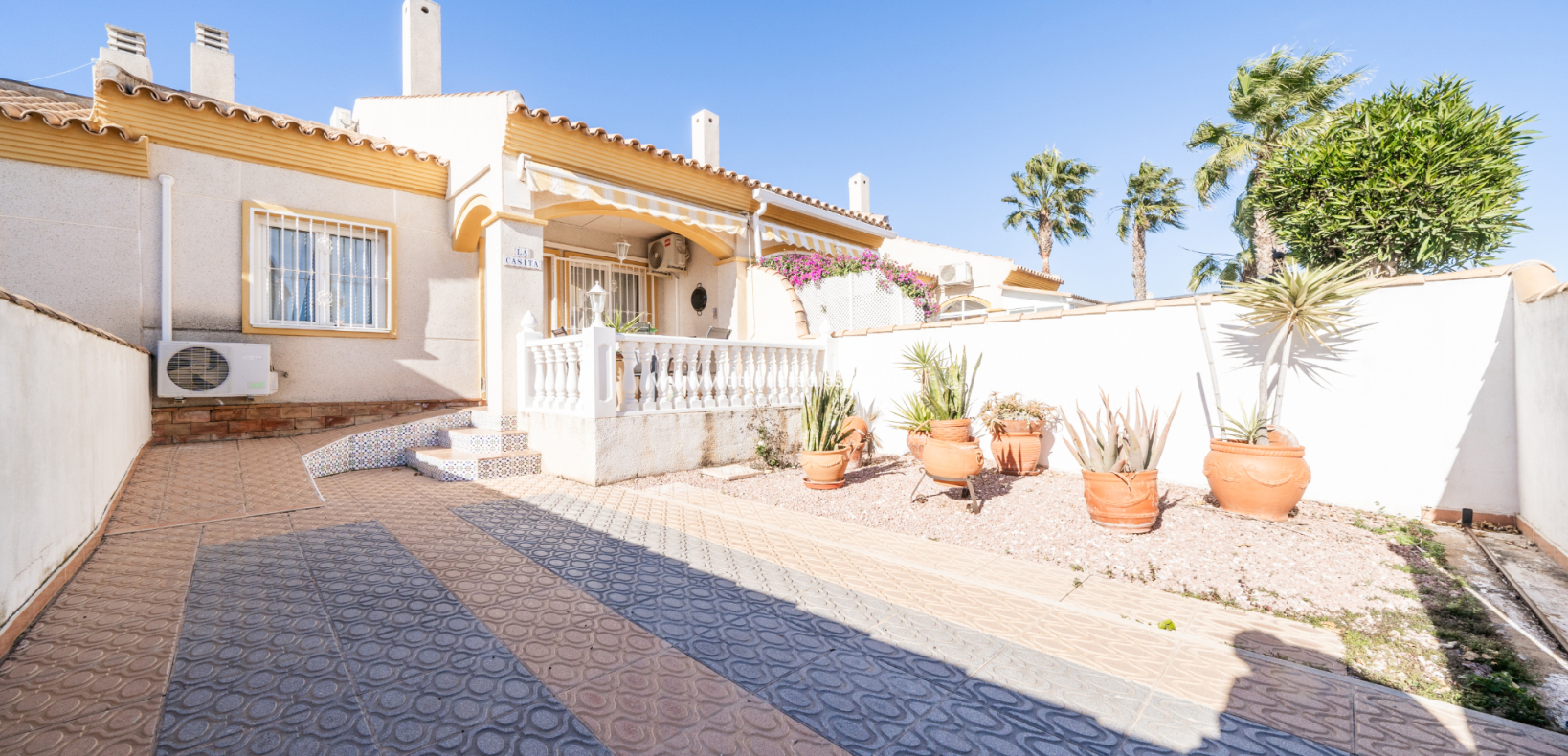 Resale - Reihenhaus - Urb. La Marina