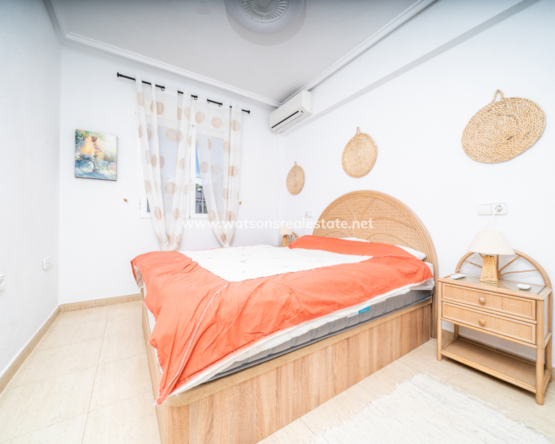 Resale - Reihenhaus - Urb. La Marina