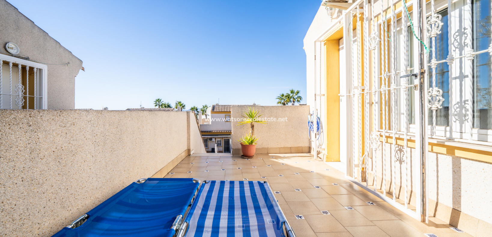 Resale - Reihenhaus - Urb. La Marina