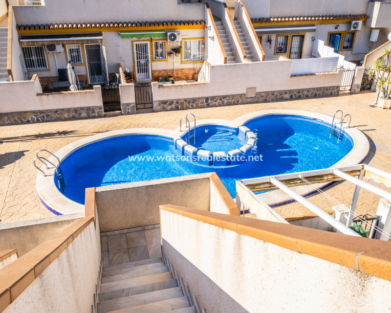 Resale - Reihenhaus - Urb. La Marina