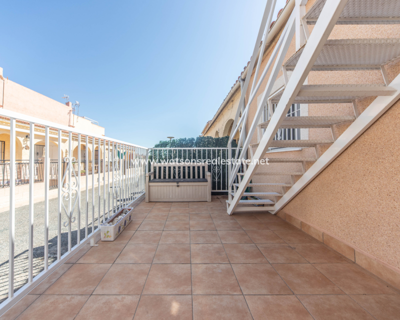 Resale - Reihenhaus - Urb. La Marina