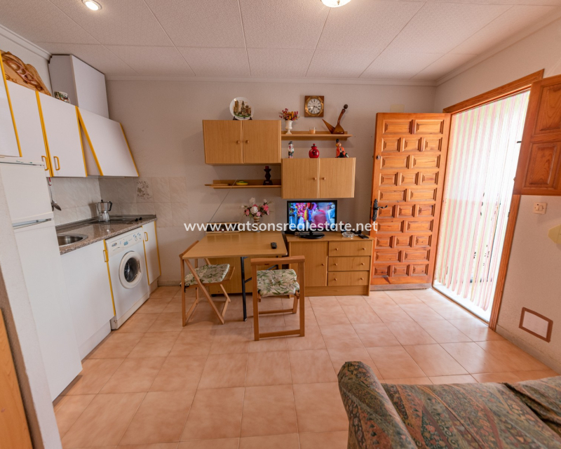 Resale - Reihenhaus - Urb. La Marina