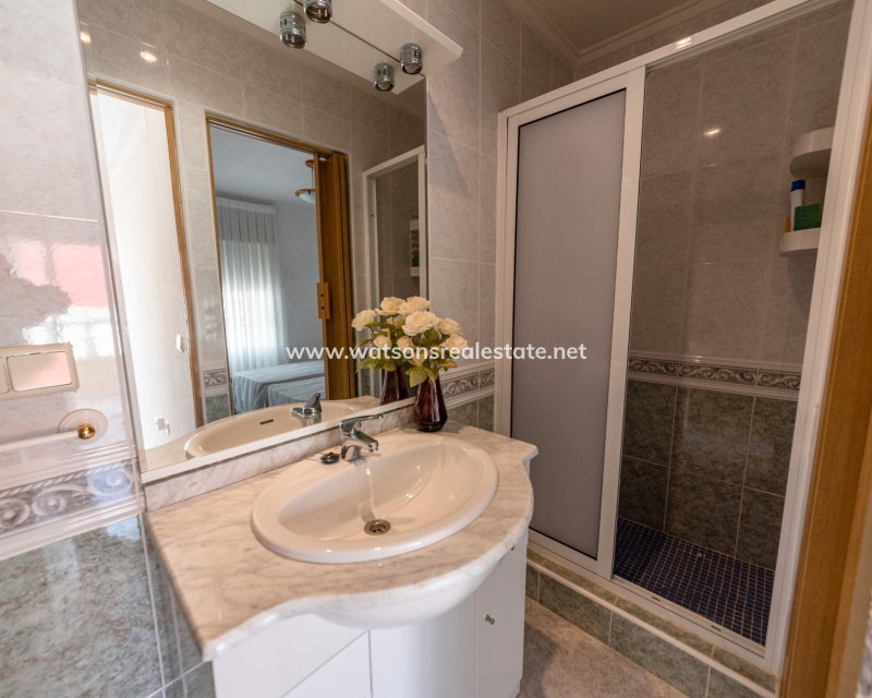 Resale - Reihenhaus - Urb. La Marina