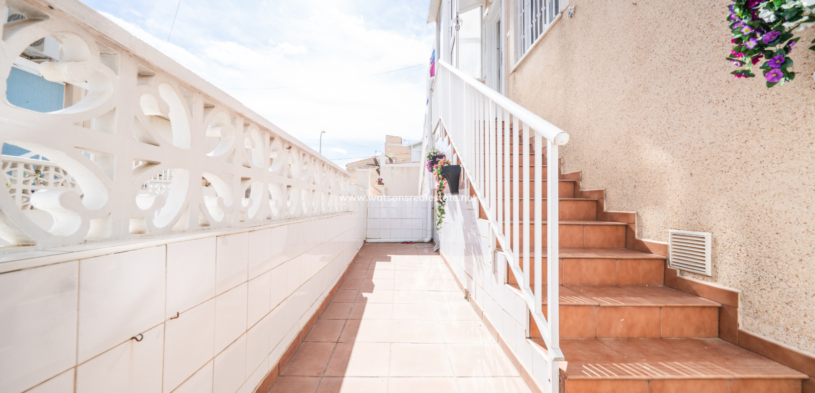 Resale - Reihenhaus - Urb. La Marina