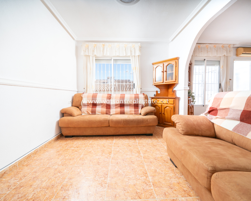 Resale - Reihenhaus - Urb. La Marina