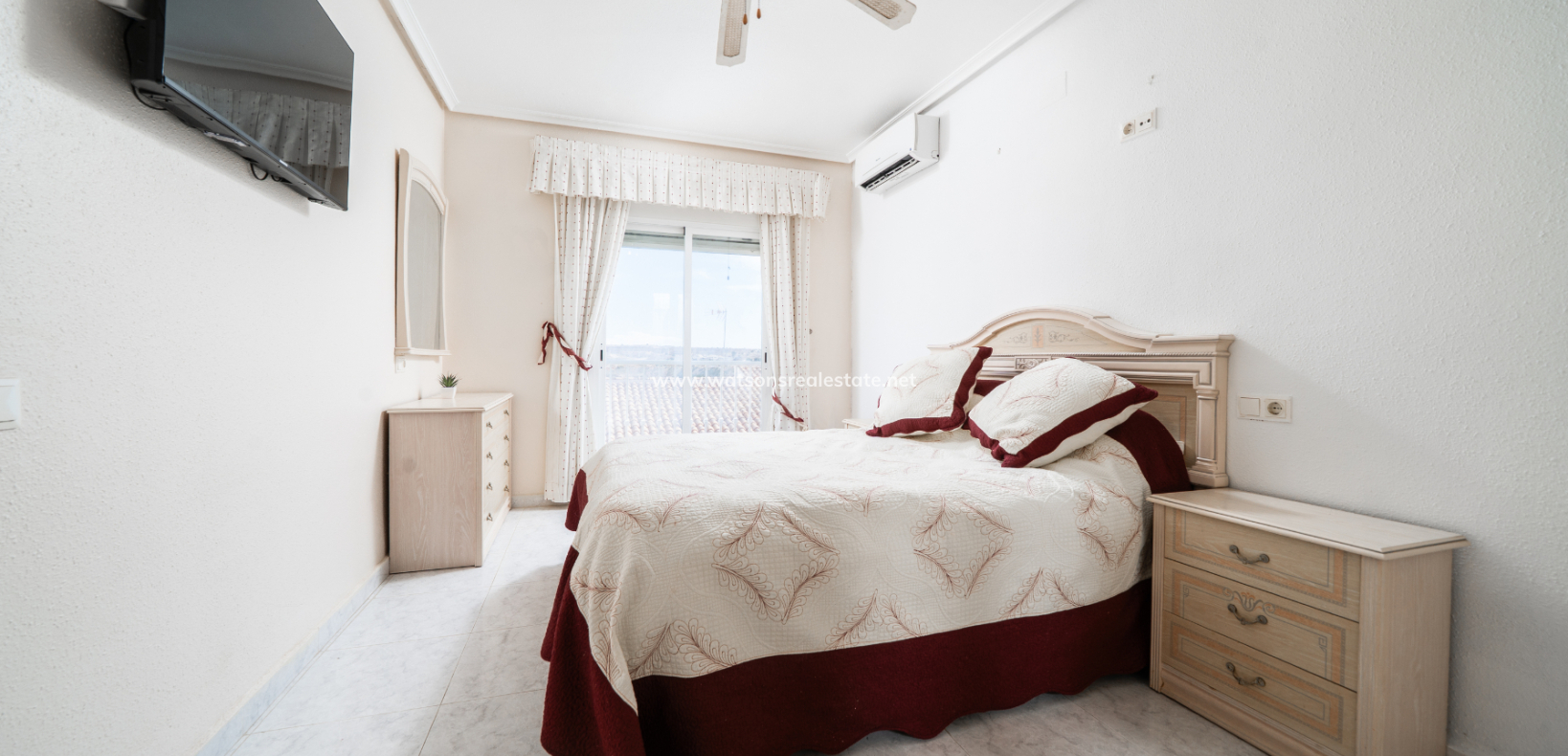 Resale - Reihenhaus - Urb. La Marina