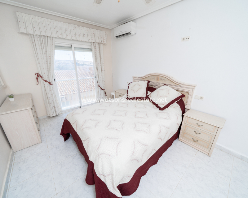 Resale - Reihenhaus - Urb. La Marina