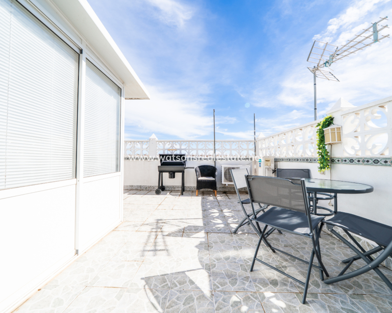 Resale - Reihenhaus - Urb. La Marina