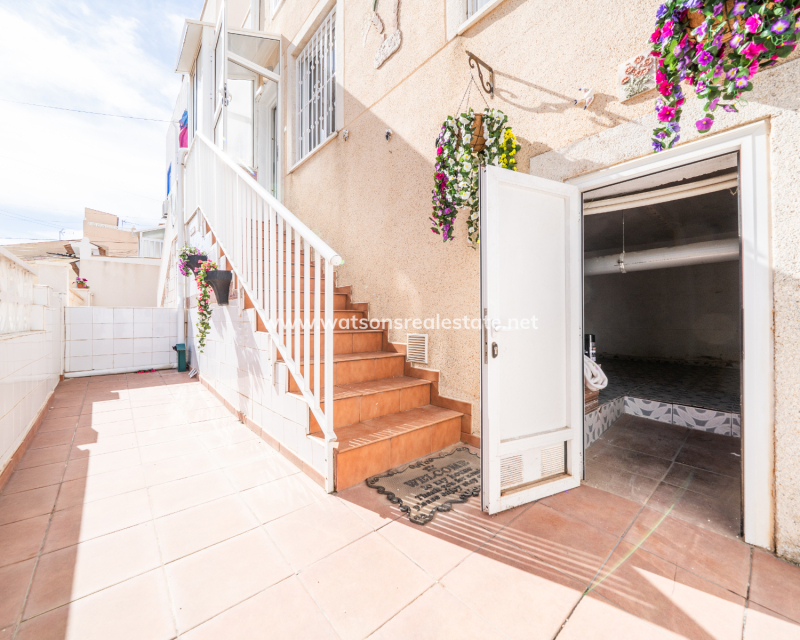 Resale - Reihenhaus - Urb. La Marina