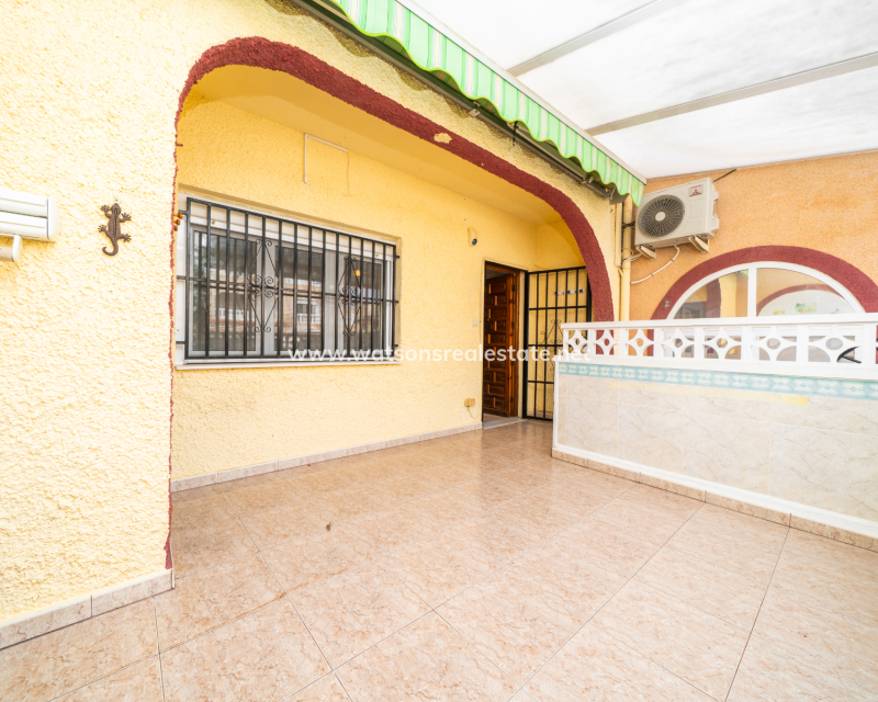 Resale - Reihenhaus - Urb. La Marina