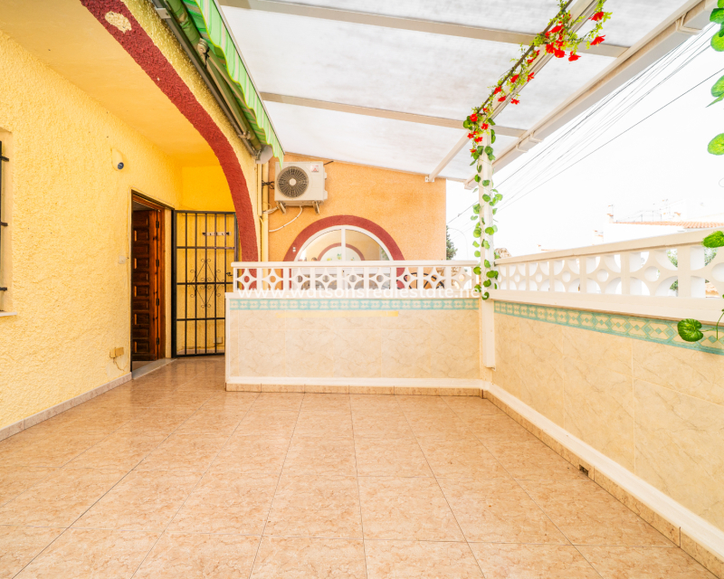 Resale - Reihenhaus - Urb. La Marina