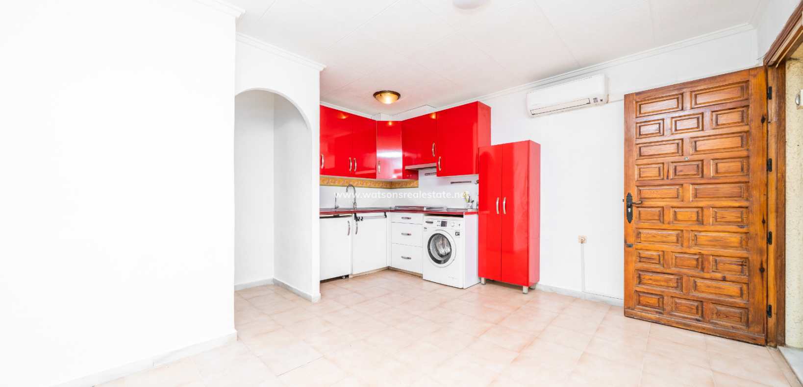 Resale - Reihenhaus - Urb. La Marina