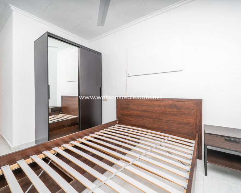 Resale - Reihenhaus - Urb. La Marina