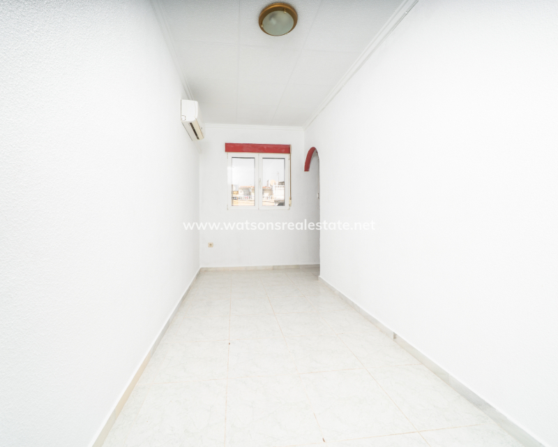 Resale - Reihenhaus - Urb. La Marina