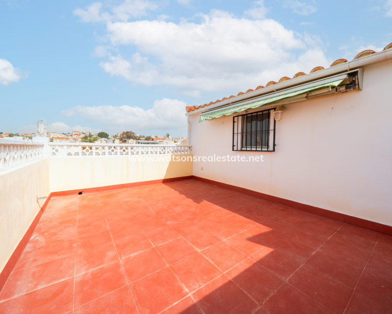 Resale - Reihenhaus - Urb. La Marina