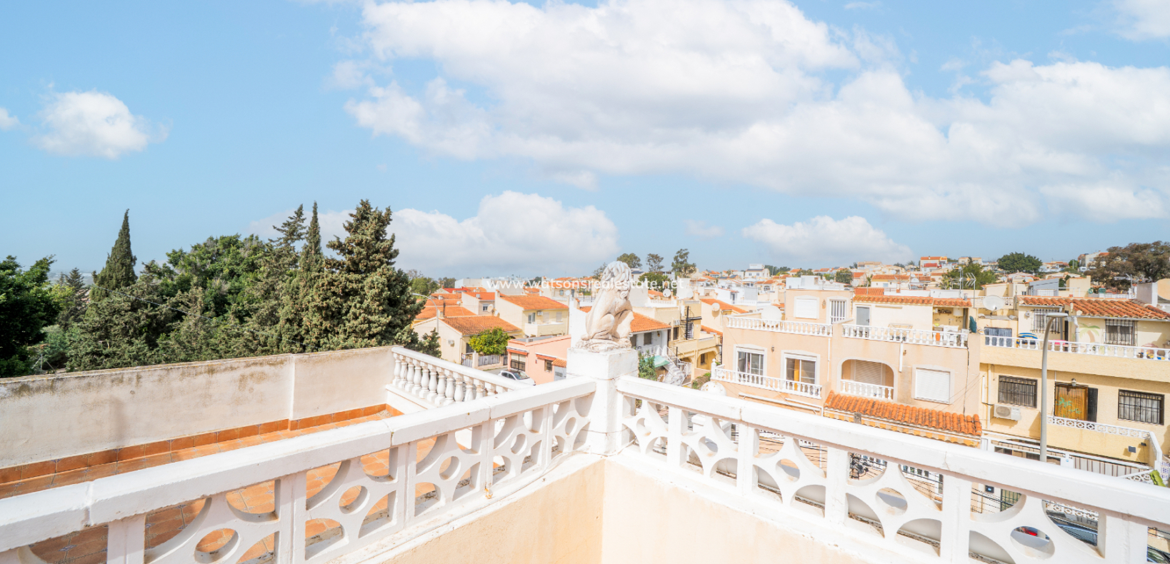 Resale - Reihenhaus - Urb. La Marina