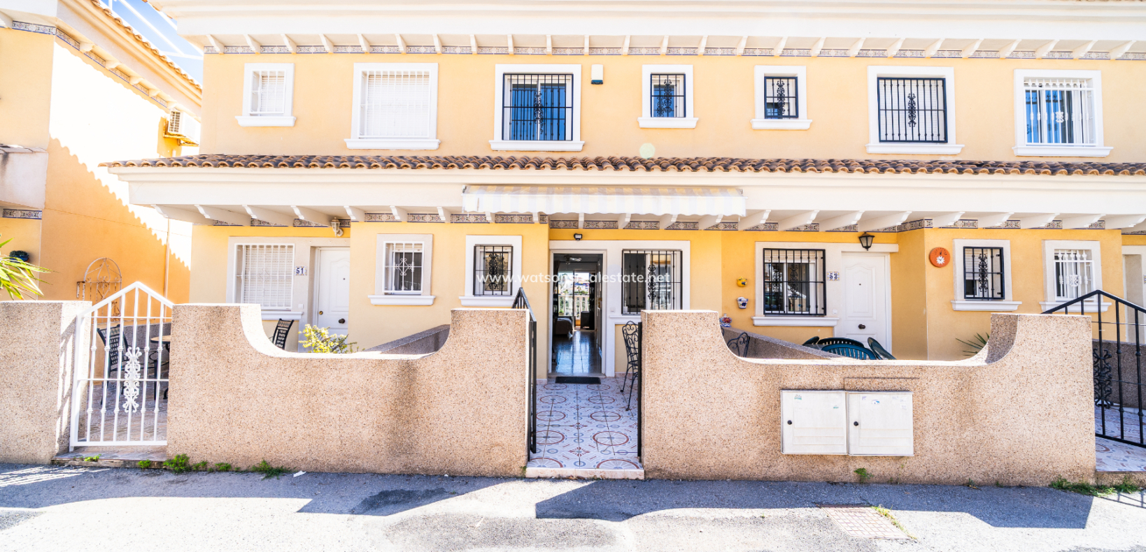 Resale - Reihenhaus - Urb. La Marina