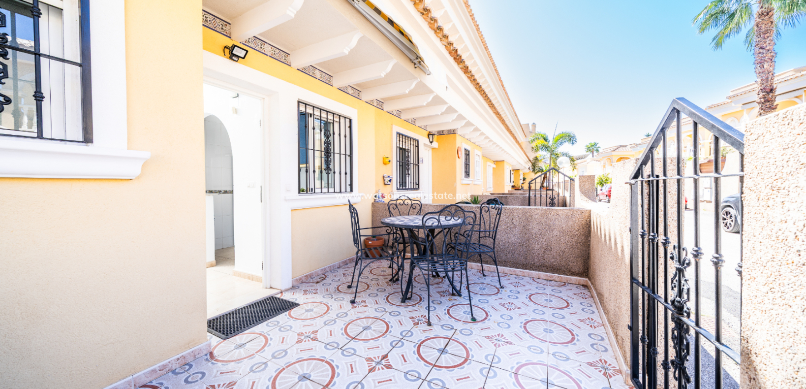 Resale - Reihenhaus - Urb. La Marina