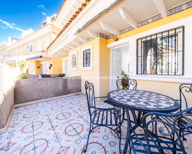 Resale - Reihenhaus - Urb. La Marina