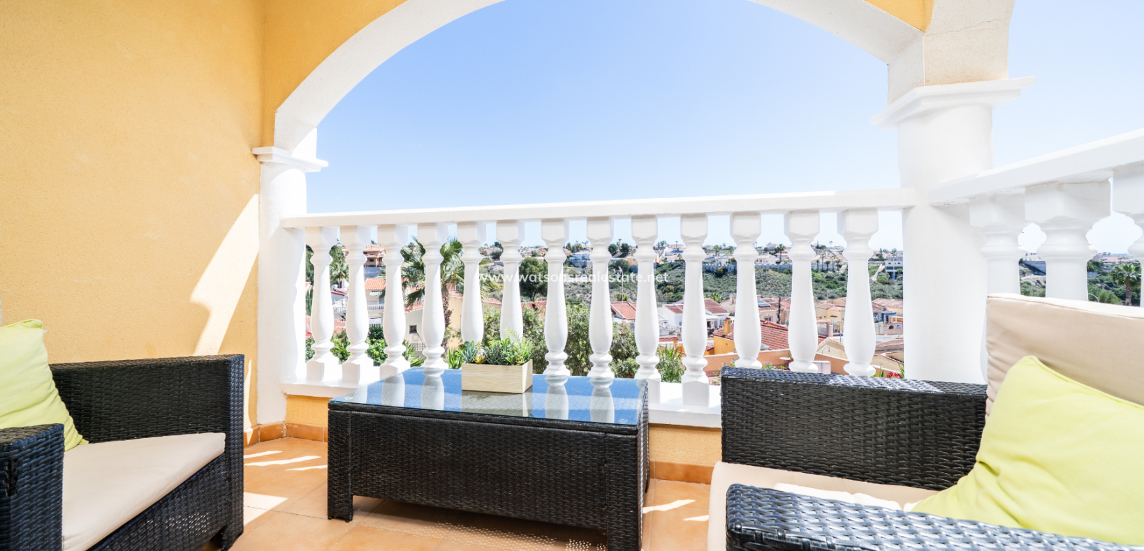 Resale - Reihenhaus - Urb. La Marina