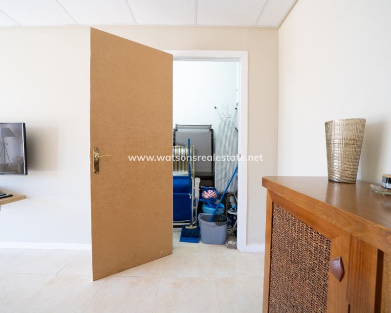 Resale - Reihenhaus - Urb. La Marina