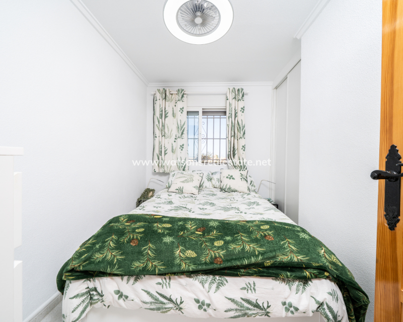 Resale - Reihenhaus - Urb. La Marina