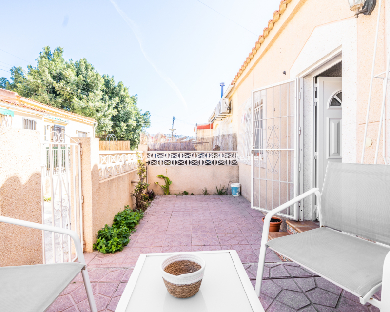 Resale - Reihenhaus - Urb. La Marina