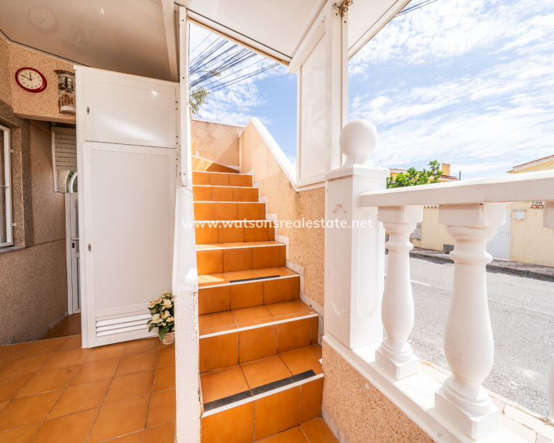 Resale - Reihenhaus - Urb. La Marina