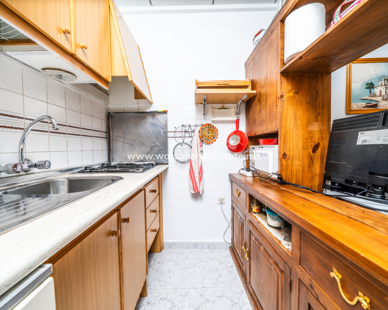 Resale - Reihenhaus - Urb. La Marina