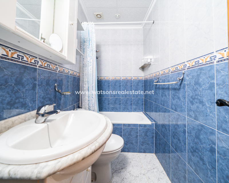 Resale - Reihenhaus - Urb. La Marina