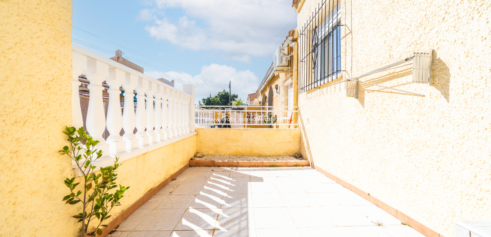 Resale - Reihenhaus - Urb. La Marina