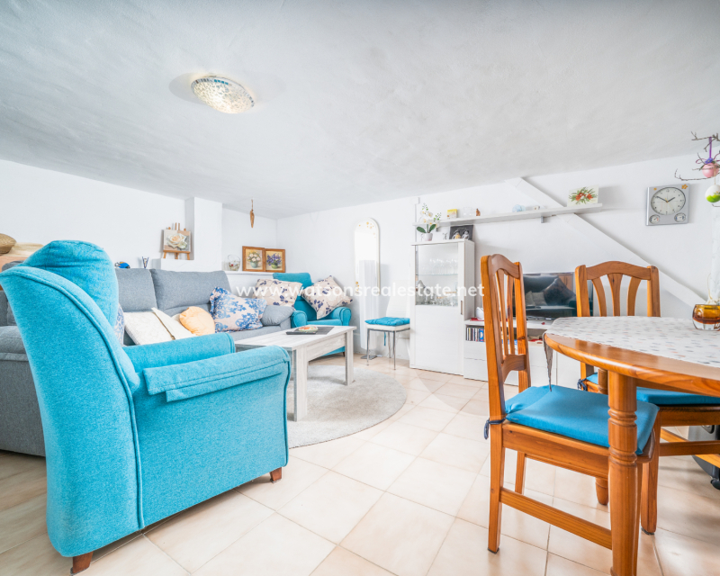 Resale - Reihenhaus - Urb. La Marina