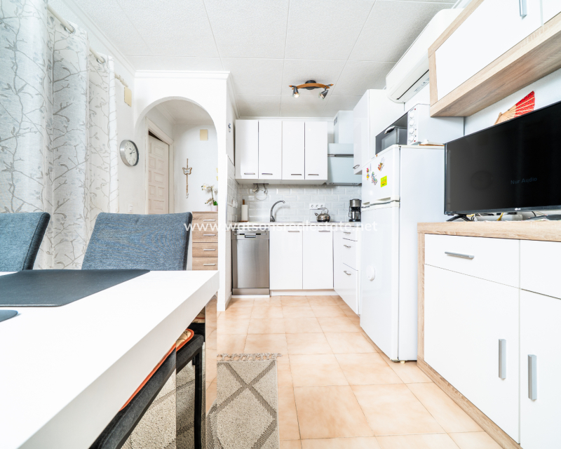 Resale - Reihenhaus - Urb. La Marina