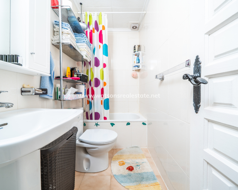 Resale - Reihenhaus - Urb. La Marina