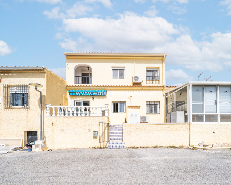 Resale - Reihenhaus - Urb. La Marina