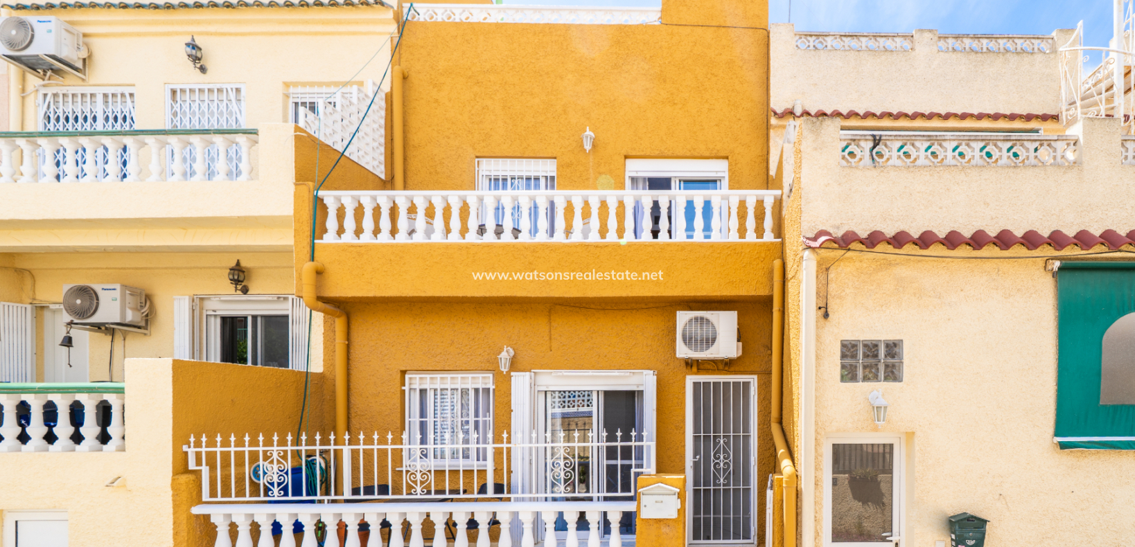 Resale - Reihenhaus - Urb. La Marina