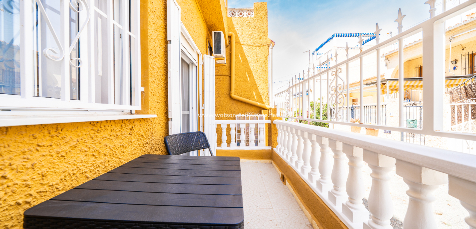 Resale - Reihenhaus - Urb. La Marina